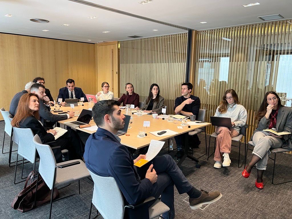 🏭 <a href="/ItziarAsenjo/">Itziar Asenjo</a> ha participado en  una sesión sobre el futuro de la política industrial con los portavoces nacionales Francisco Conde y Juan Diego Requena.

Europa afronta una década decisiva: la reindustrialización es una necesidad estratégica para garantizar competitividad,