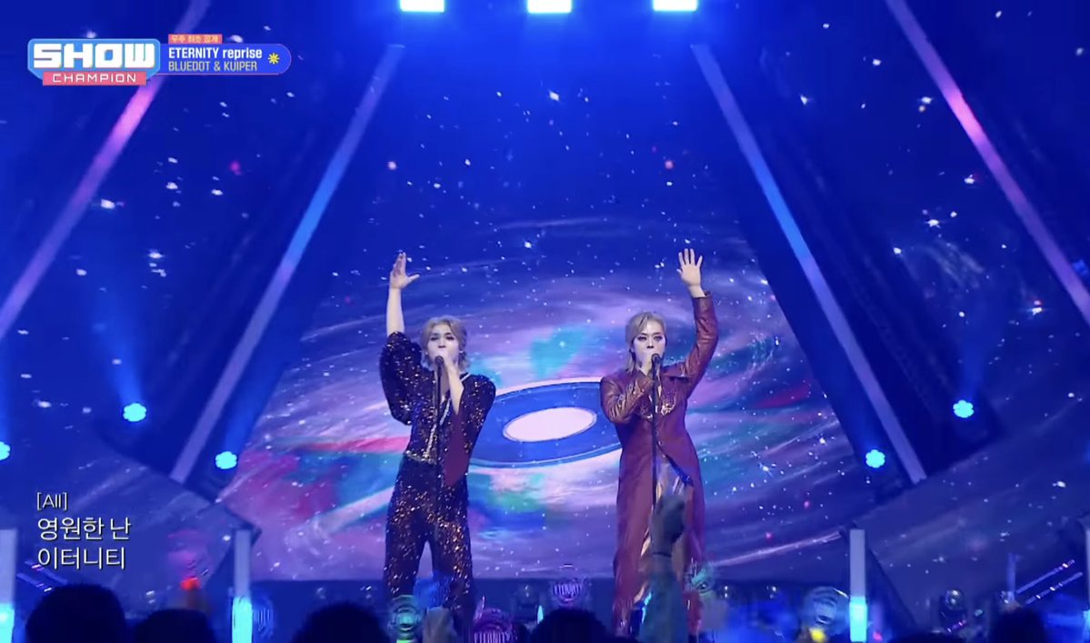 #너와_내가_하나였던_그_무대
이건 시작이 시작된 이야기 
너와 내가 하나였던 그 시간에 대한 노래
블루닷 카이퍼 박총총 이 셋의 만남 너무 기쁘다🥹
사녹현장에서도 서로를 바라보던 블루닷과 카이퍼의 모습이 너무 아름다웠었는데 영상으로 봐도 벅차올라 휴지한통을 다 썼습니다
내가널기억해!!🪐