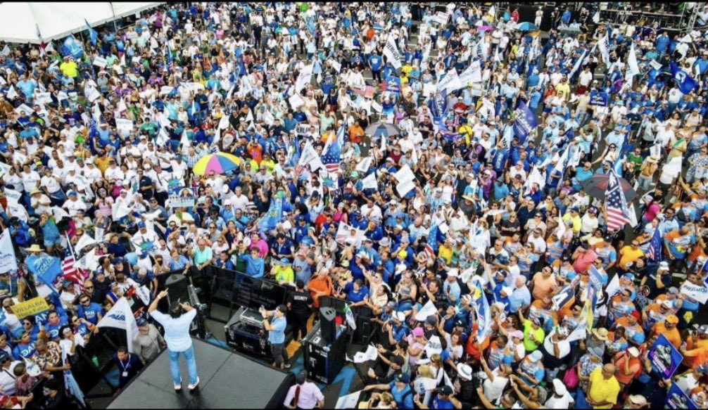 beatrizrossello's tweet photo. ¿Nos acompañan? 
Nos vemos pronto en Aguadilla 🌺🇺🇸🇵🇷
Trabajando por la estadidad. 
¿Qué puedes hacer para adelantar la estadidad?
Sábado 28 de febrero de 2026 
2:00 PM 
OFFICER CLUB del HOTEL PUNTA BORINQUÉN
En la base RAMEY.
@ricardorossello  @delegates51 https://t.co/iB79qwmqeM