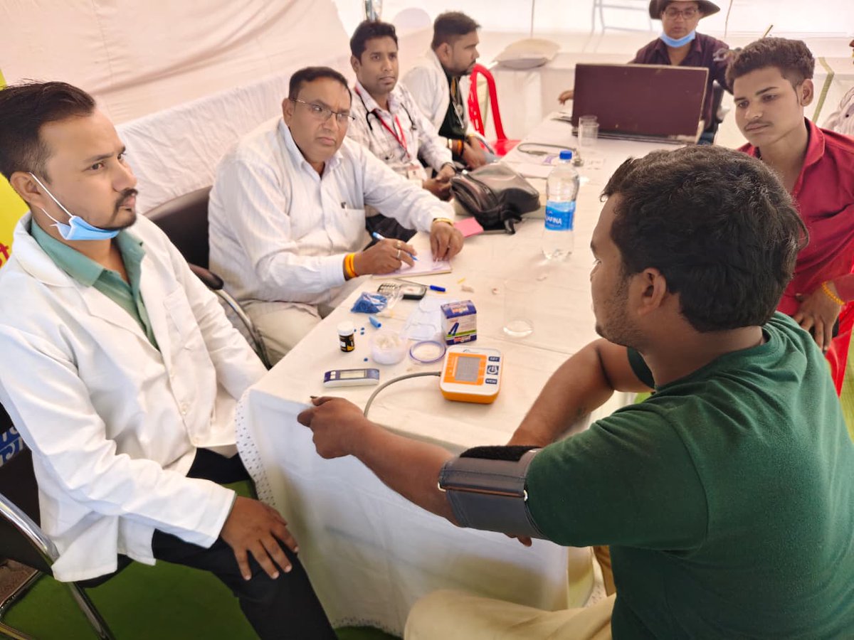 BathraMayank's tweet photo. 🩺💙 BPCL Health Check-Up Camp – Caring Beyond Fuel
At BPCL, we believe in fueling not just vehicles, but lives.
#BPCL #HealthCamp #CommunityCare #PreventiveHealthcare #BPCLCare @BPCLimited @Pankajmotirama1 @BPCRetailKanpur https://t.co/0BfzMLFHul