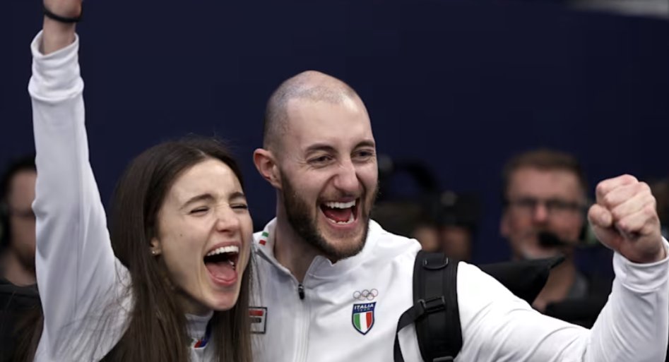 matiofubol's tweet image. Insomma le squadre femminili e maschili di curling italiane non sono poi così forti, diventiamo forti solo grazie al potere del rapporto strettamente professionale fra questi due dei