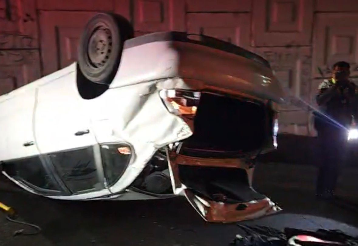 VOLCADURA EN EL LIBRAMIENTO SUR ATLIXCO–IZÚCAR DE MATAMOROS DEJA UN LESIONADO

Un hombre que presuntamente conducía bajo los efectos del alcohol volcó su vehículo sobre el Libramiento Sur Atlixco–Izúcar de Matamoros, generando movilización de cuerpos de emergencia.