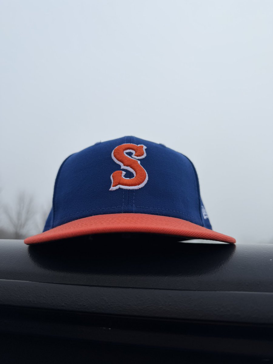 This morning I wore this <a href="/SyracuseMets/">Syracuse Mets</a> hat for my gym hat. They are the AAA affiliate for the New York <a href="/Mets/">New York Mets</a>