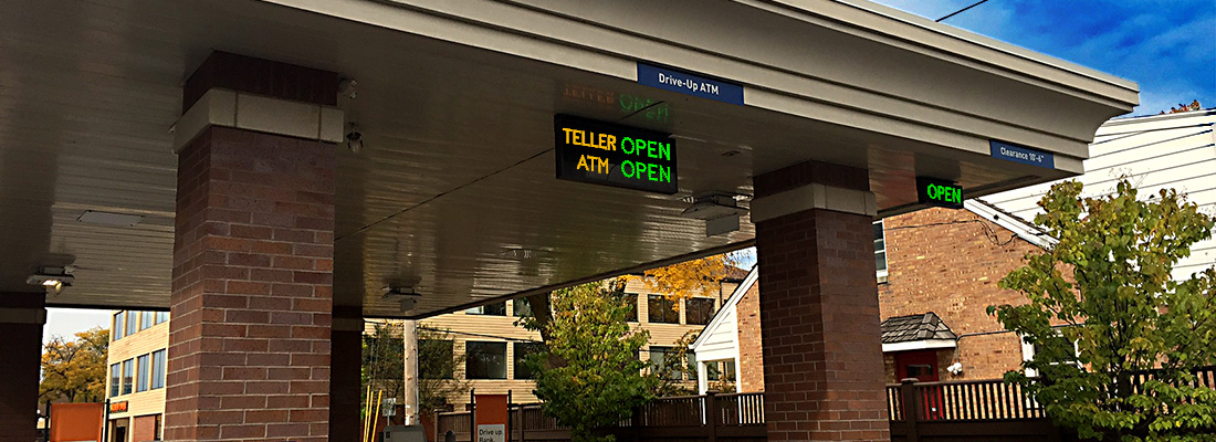 Signal_Tech's tweet image. Transforming a #bank or #CreditUnion drive-thru can be as simple as adding clearer, smarter #LEDsigns! 🚗💡

See how LED signs improve speed, safety, and the customer experience in our blog: bit.ly/3ZEYoA8