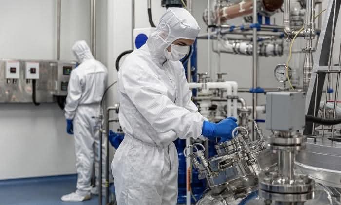 #BrigadaMedicaAntiguaBarbuda Mientras la administración de Donald Trump busca "asfixiar" la economía cubana, #Cuba y Rusia unen esfuerzos en proyecto conjunto para desarrollar fármaco innovador contra el Alzheimer Amylovis-201. #CubaNoEstáSola 
#CubaEsSalud #CubaCoopera