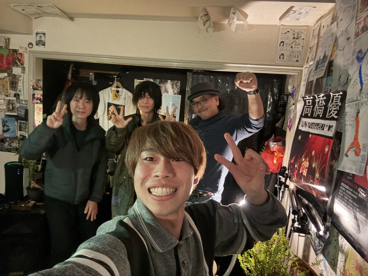 2026.02.16(月)
追々pre.
「愛くらいはわかるvol.11」
〜フロア一曲回し編〜

ありがとうございました！
個人的には久々の1曲回し、ゆったりした、それでもって刺激的な時間でした！

出演者の皆様、配信で見てくださった皆様、ありがとうございました！🤘

#バーペガ
#あいわか