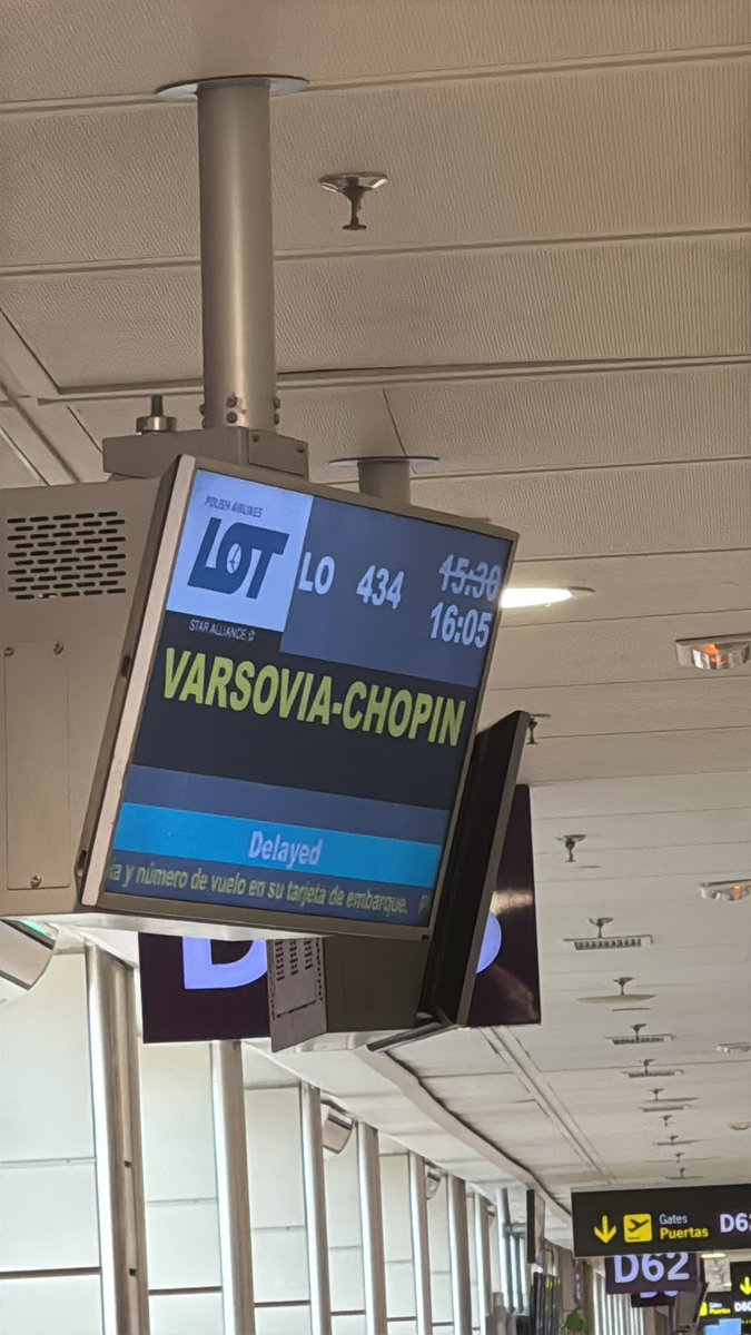 Vuelo a Varsovia, cielo despejado, retraso garantizado…la ineficacia de las aerolíneas es crónica, nadie se ruboriza <a href="/lotpolishRBLX/">LOT RBLX</a>