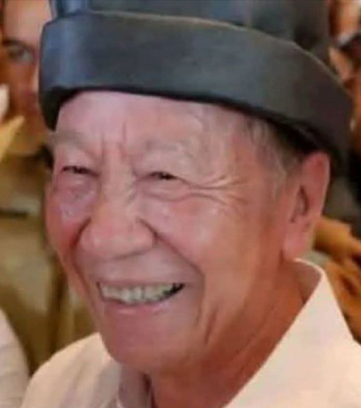 Anak__Ogi's tweet image. Yg paling terhina @DedynurPalakka dan semua termul.

Kamu begitu memuja @jokowi / jackibull tapi knp selalu pakai foto lama, mencintai seseorang itu harus terima apa adanya.

Jangan-jangan kamu sebenarnya jijik padanya, cuma memanfaatkan dia unk mengangkat partaimu yg ga