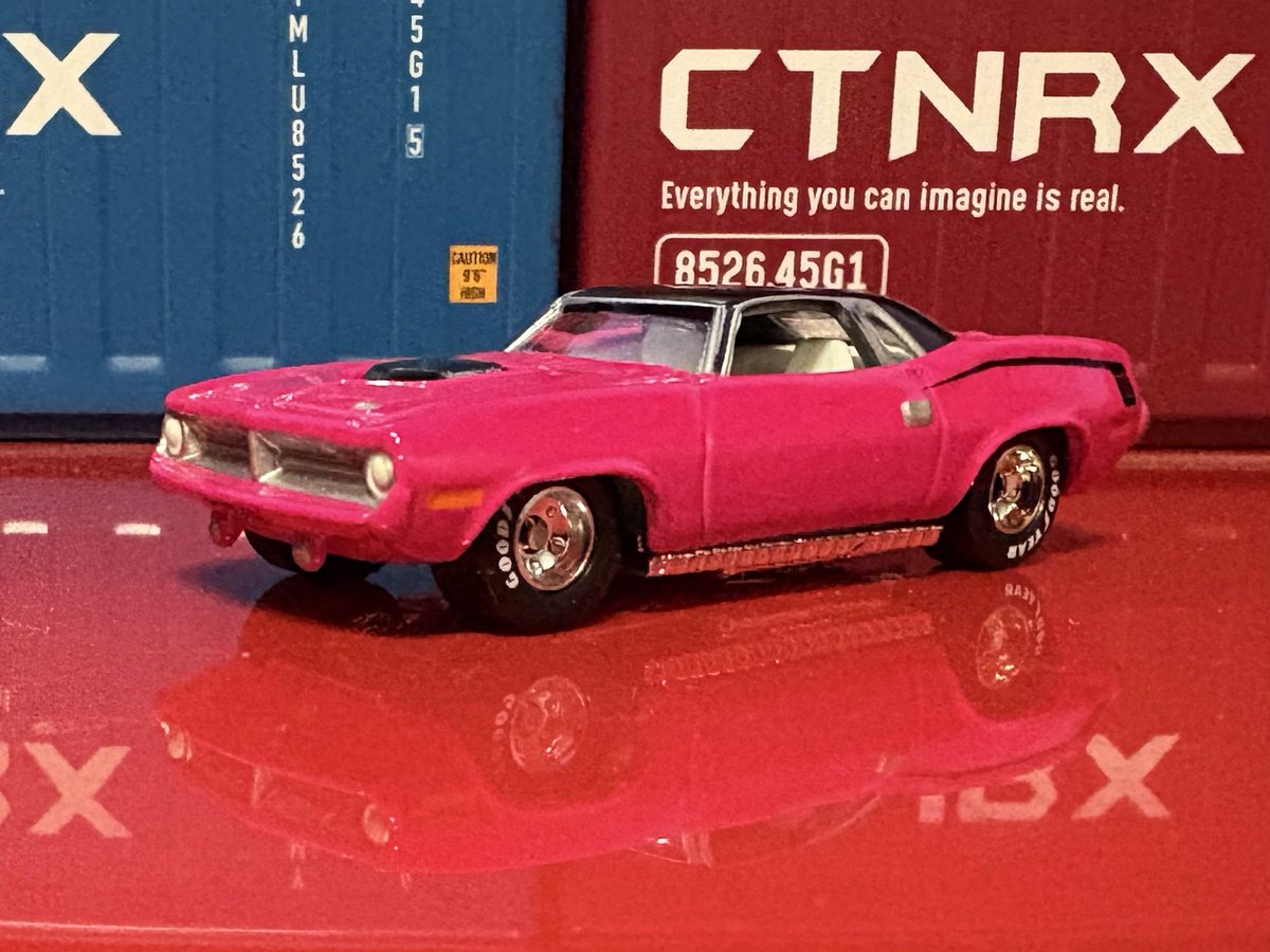 100%コレクターズブック1970 プリムス・バラクーダを開封！箱ボロと