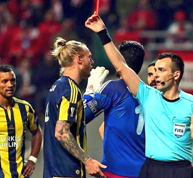 Fenerbahçe'miz;

1) #UEFA'ya da tazminat davası açmalı.

2) Naklen yayın ve Passolig sözleşmelerini fesh etmeli.

3) TFF, MHK, PFDK ve Tahkim kurullarını temizlemeli.

4) TFF'ye "en az 3 milyar" TL'lik tazminat davası açmalı.

5) #3Temmuz, #12Mayıs ve #4Nisan'ın hesabını sormalı.