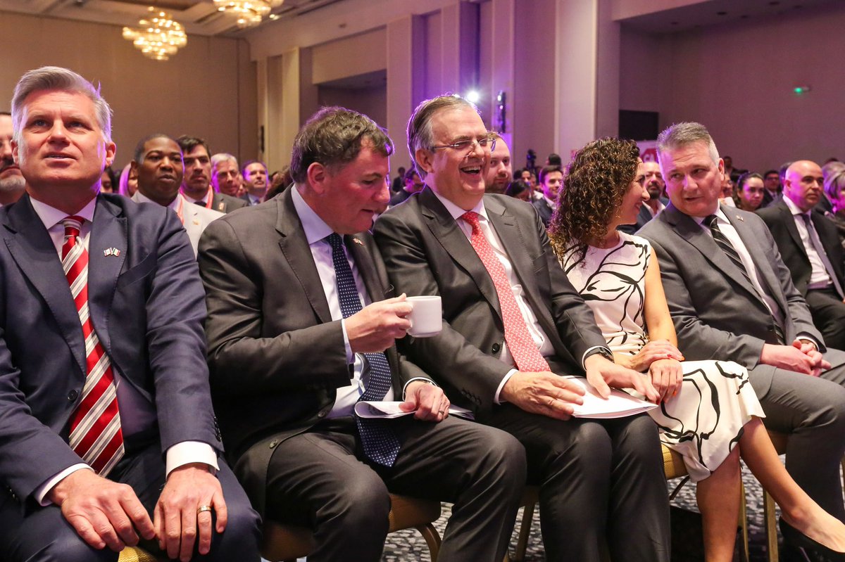 dmillan's tweet image. Histórica misión comercial canadiense! Más de 370 empresarios de 250 empresas visitan nuestro país para cerrar negocios.

El ministro Dominic LeBlanc y el secretario Marcelo Ebrard refuerzan la cooperación económica México - Canadá 🇲🇽➡️🤝🇨🇦, que creció 13 veces en 30 años!