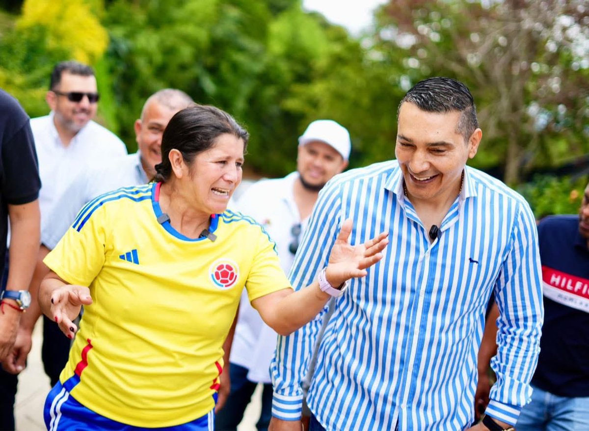 OctavioGuzmanGu's tweet photo. Gobernamos de frente a la gente, caminando cada el territorio, escuchando con atención y transformando sus sueños en acciones que mejoren su vida. 

Esa es la verdadera gobernanza: con hechos, cercanía y resultados. Con la fuerza y confianza que nos entregaron las comunidades de Sucre y de Barro Plateado en Popayán, empezamos esta semana recargados, unidos y con compromiso a seguir trabajando. #FelizLunes