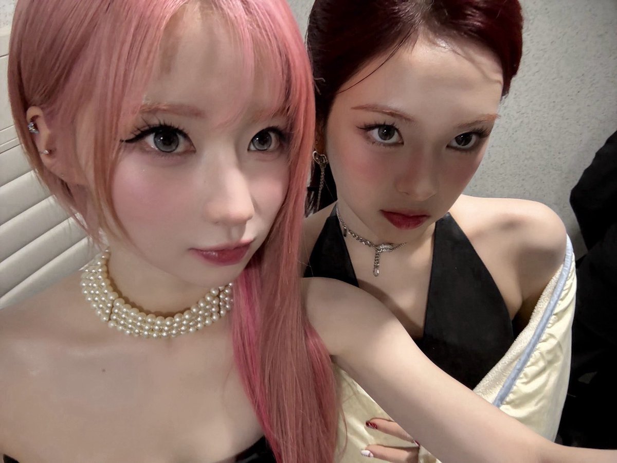 picbaemon's tweet image. ASA WEVERSE UPDATE 

🍒🐈⬛ Happy birthday, little one~ 🖤💋