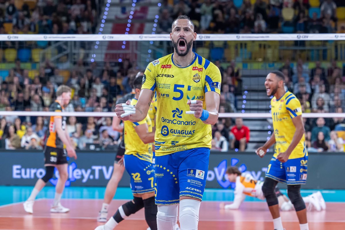 Osmany Juantorena w nadchodzącym sezonie 2026/27 może zostać zawodnikiem 🇬🇷Olympiacos. 

foto: CEV