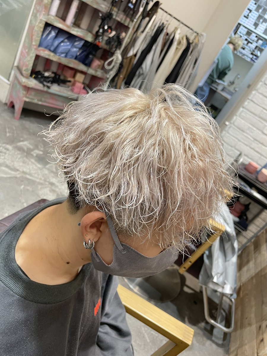 Sk8white1's tweet photo. 自分の好きな髪型3選
 #ボーイッシュ #ボーイッシュ女子と繋がりたい https://t.co/Eea0KX0wEh