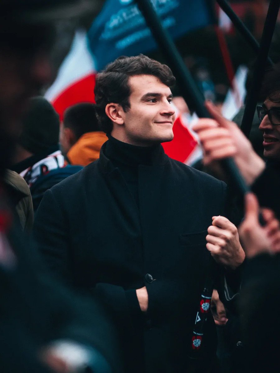 Solidarietà ad Andrea Ballarati, che andrà a processo per aver espresso le sue idee sul tema della remigrazione. 

Oggi parlare di remigrazione non può essere considerato un crimine, ma un contributo alla discussione su come affrontare il problema degli immigrati che non vogliono