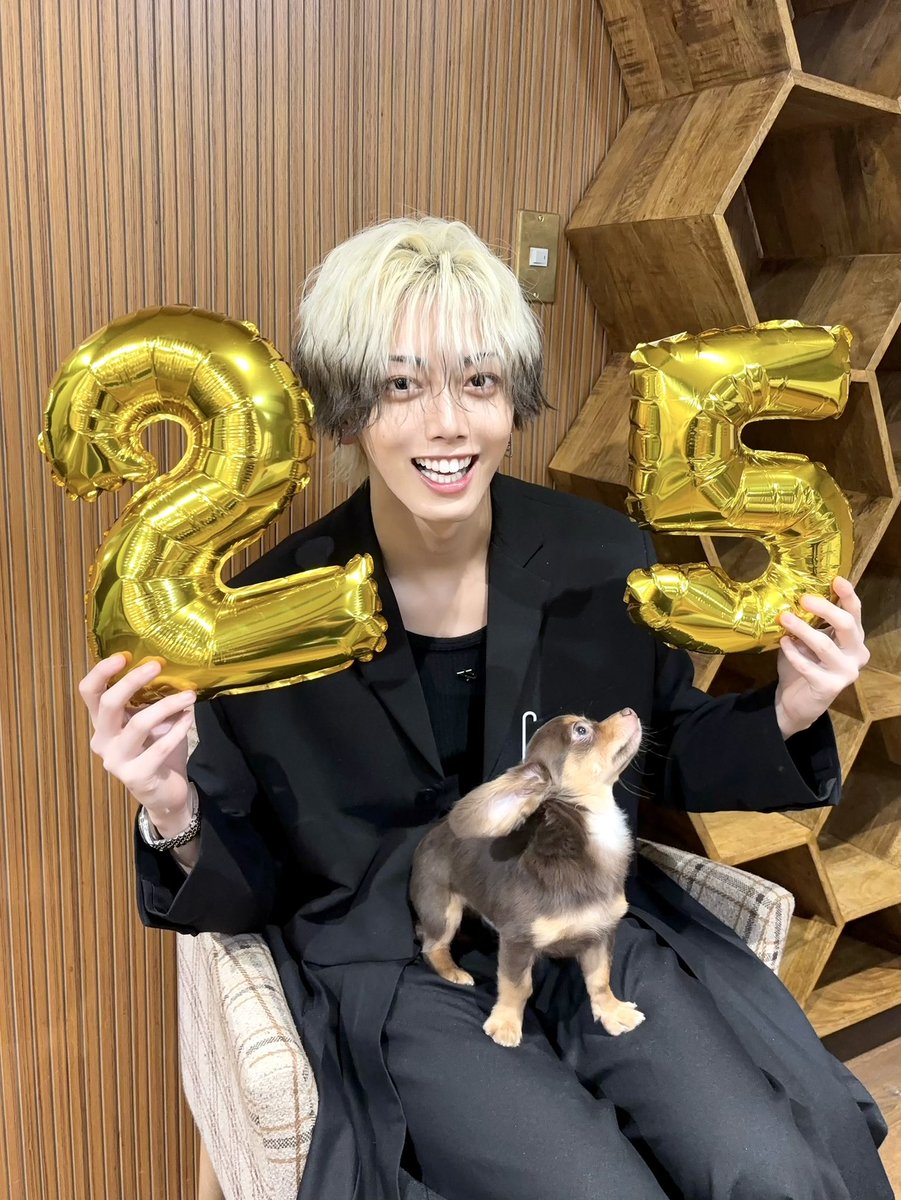 中本大賀 25歳になりました🎂 日々の感謝や初心を忘れず 2525（ニコニコ）笑顔で