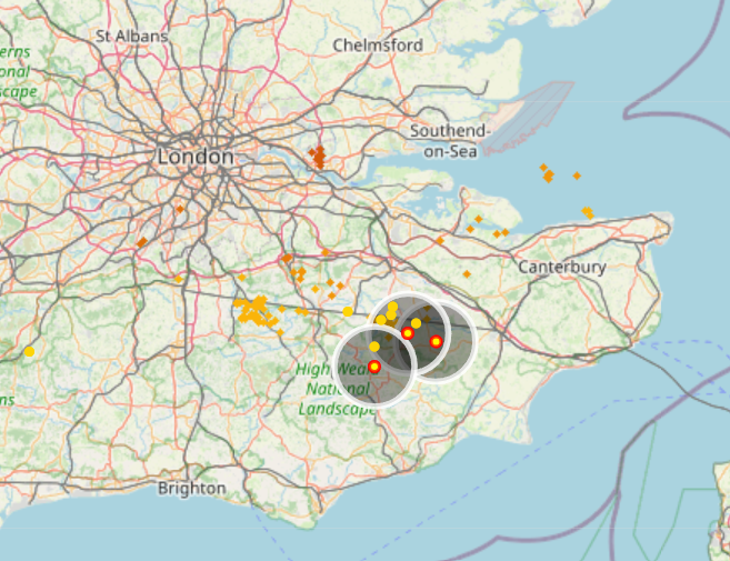 UK Thunderstorm Updates tweet media