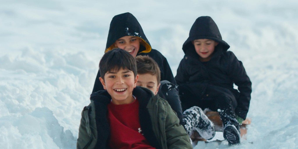 Family Day is for fun! 🎉

Spend it outdoors with loved ones in Brampton, walk the trails, go skating, or enjoy some sledding ❄️

Find a park near you 🔗: ow.ly/81HL50Y4kvS