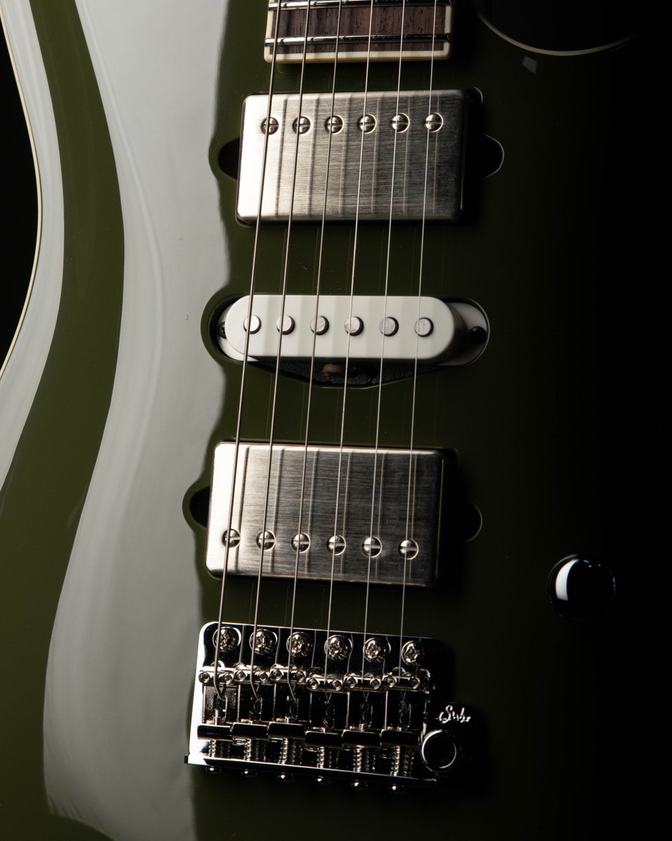Suhr Custom tweet media