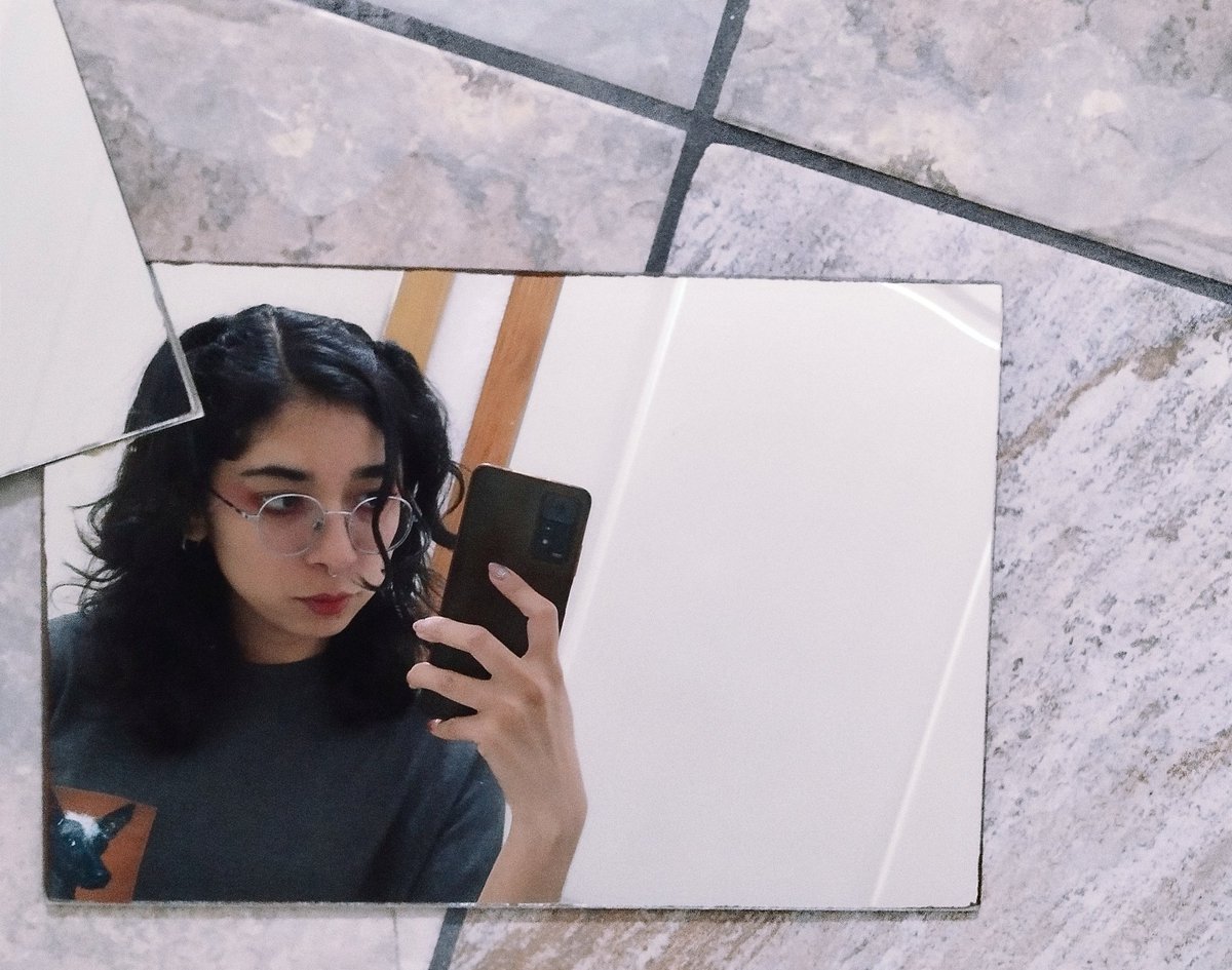 Xoloitzcuintle 👁️‍🗨️