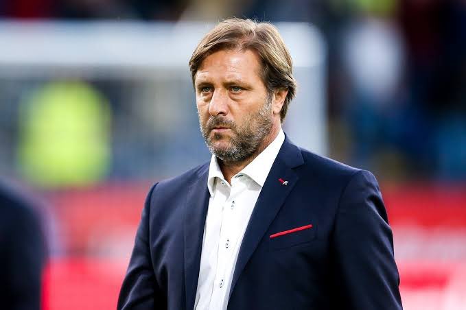 ColunaDoCAM's tweet image. Um dos nomes oferecidos ao Galo é do técnico Pedro Martins, atualmente no Al-Gharafa.

A diretoria alvinegra avalia o nome, que está em cima da mesa como uma das opções.

🗞️ @ESPNBrasil 
📸 Reprodução