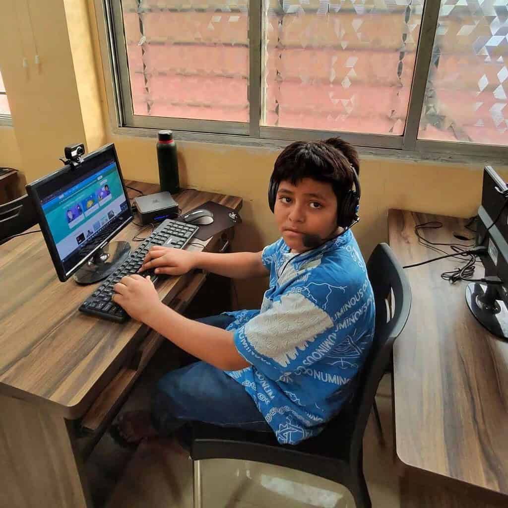 TeachtoEarn tweet media