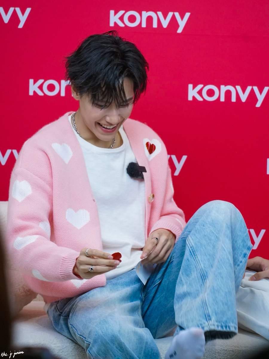 แปะหัวใจไว้ตรงไหนบ้างล่ะเนี่ย❤️

KONVY LIVE X JUNIORMARK

#KonvyliveXJuniorMark
#junniorrs