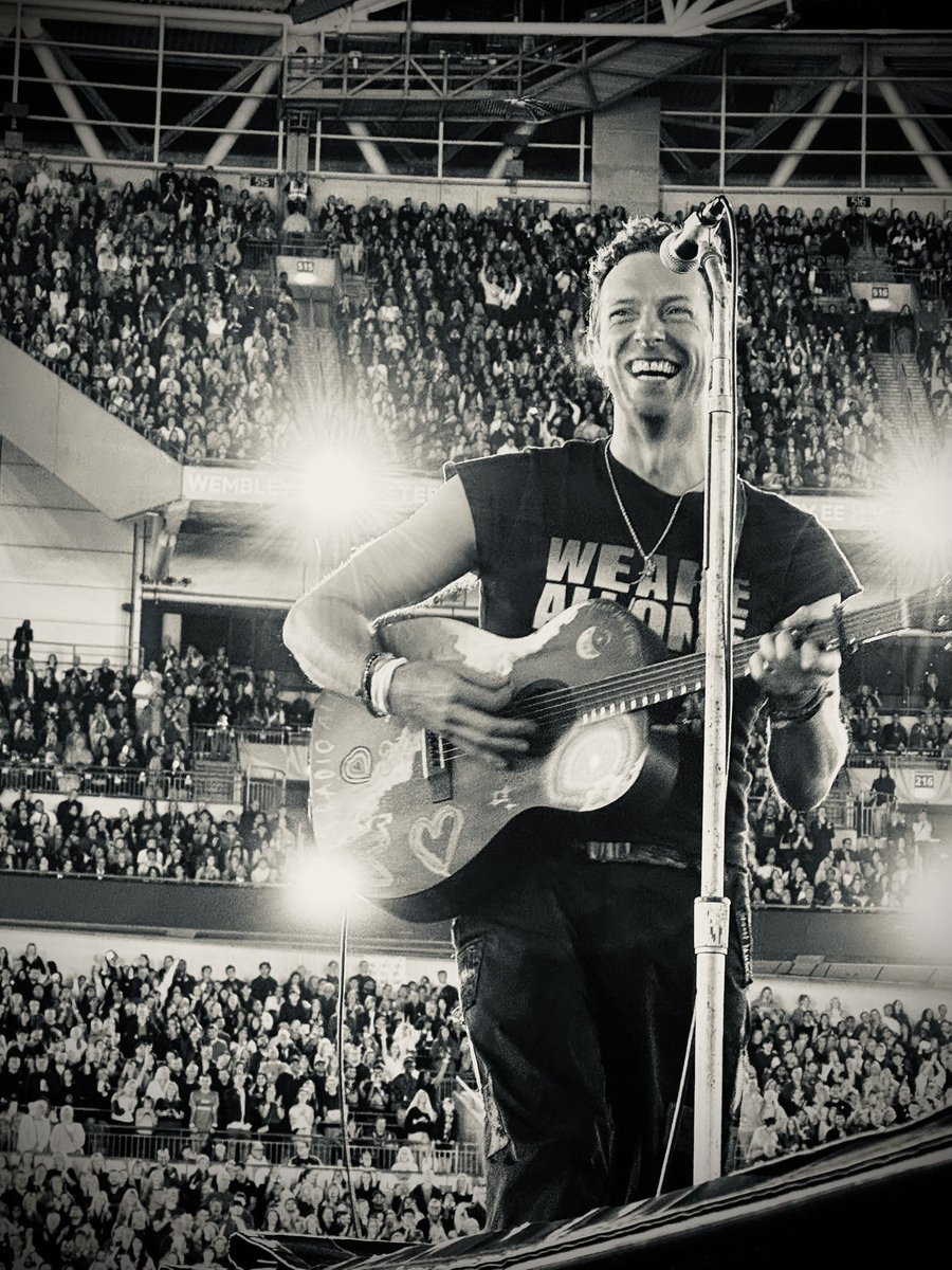 Coldplay Canada tweet media