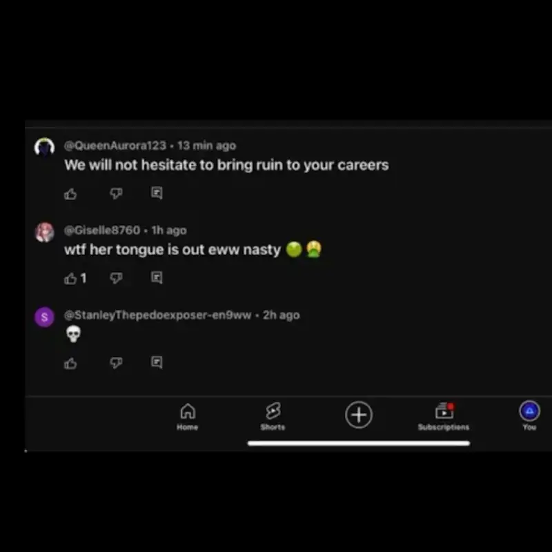 KarsTUltimate's tweet photo. To those who think Queen Aurora is telling the truth please take a look at this.
shes going around smearing &amp; harassing a PTSD and special needs person that she has been engaging in targeted harassment against since 2019 bec omni spoke up against her for grooming/stalking/bullyin https://t.co/6yQsTLvMca