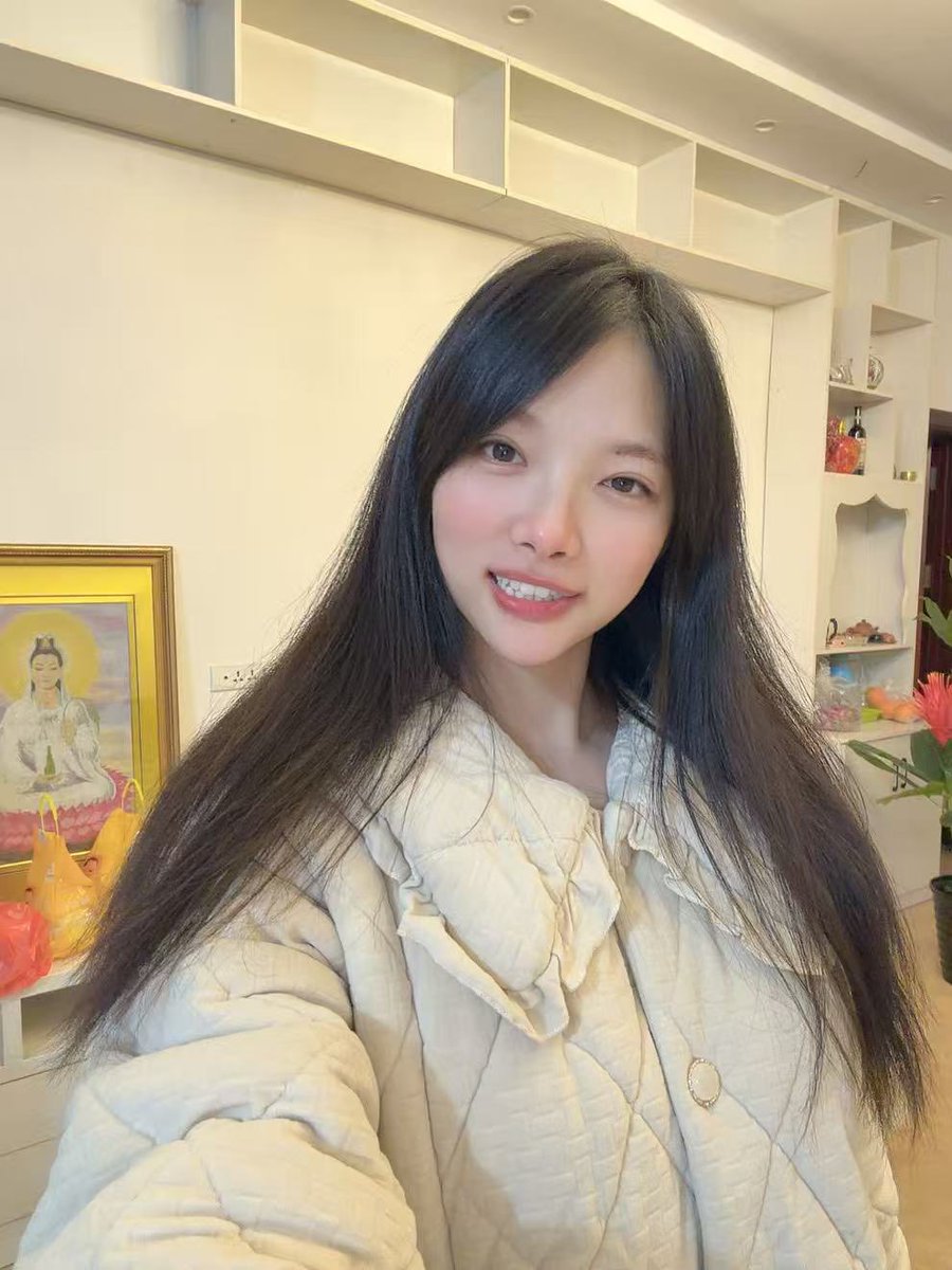 桑桑(小某书博主) tweet media