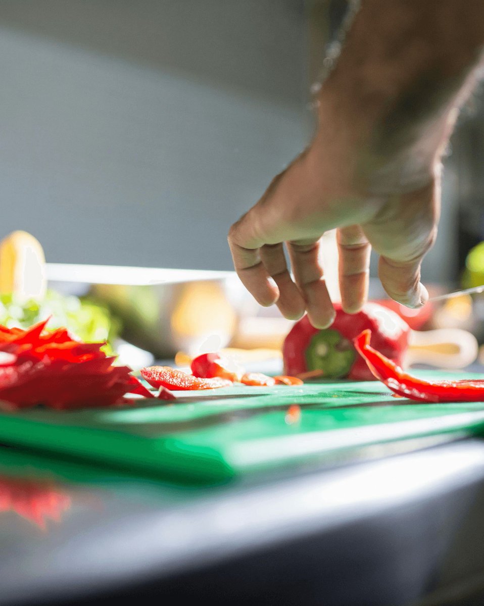 jrkitchenkraze's tweet image. Add a little extra flavor to every meal 🍽️✨
From bold kitchen tools to stylish dining essentials, we’ve got everything you need to spice up your cooking and serving game. Shop now and turn everyday meals into something special!

jrkitchenkraze.shop 

#KitchenDining #ShopNow
