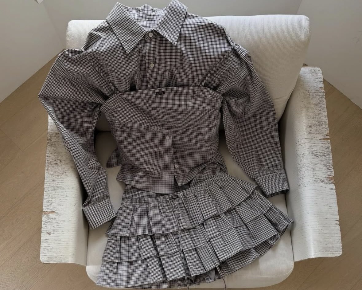 バズったｺﾁﾗのシャツ、本日…ᝰ✍︎꙳⋆ ブルー合わせもたまらなく