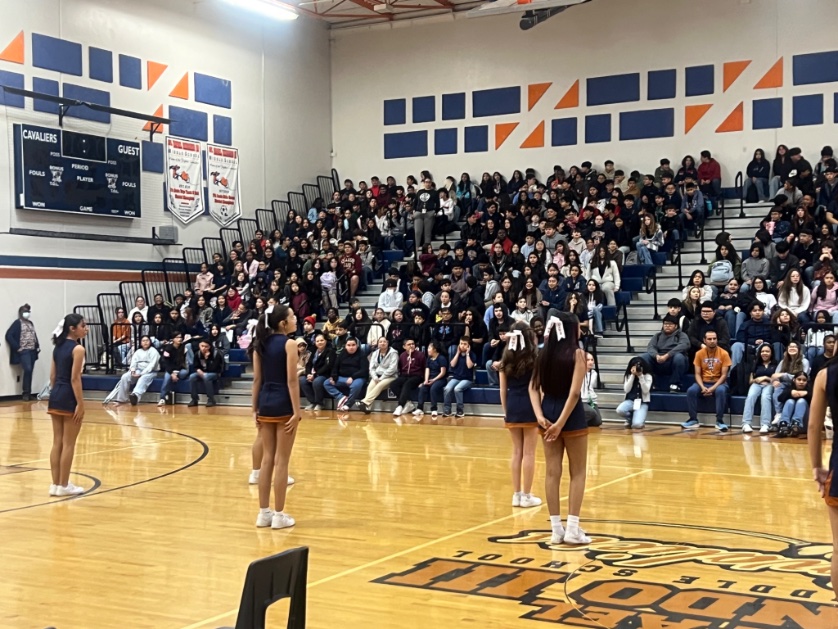 HERNANDO_MS's tweet image. Hernando Middle School Pep Rally! Let’s cheer them on to district championships!  #CHASING100