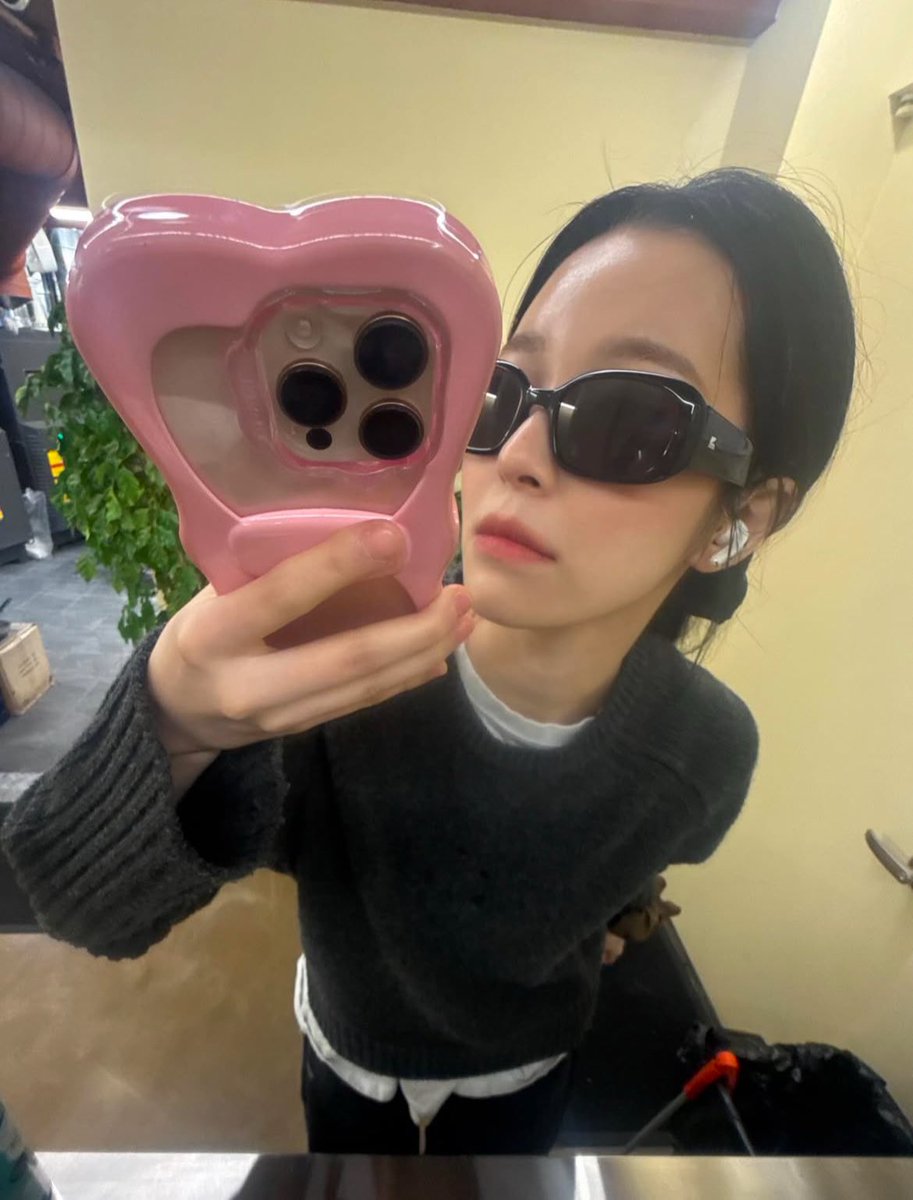 jiheon pics! tweet media