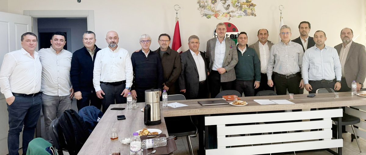 BiotedTr's tweet photo. BİOTED’DE YENİ BAŞKAN GÖKÇE CENGİZ

BİOTED yeni döneminde başkanlık görevini Gökçe Cengiz üstlendi. Diğer görevler ise şu isimlerden oluştu: Hüseyin Gül (Başkan Yardımcısı), Ali Rıza Günal (Sayman Üye), Ahmet Özgür Ateş (Üye-İktisadi İşletme Müdürü), Murat Yahyaoğlu (Üye). https://t.co/sAjmpvagBG