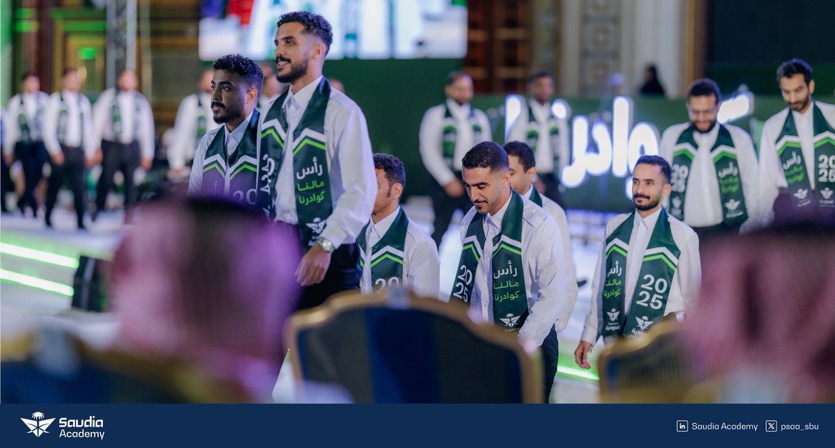 psaa_sbu's tweet photo. نفخر اليوم بالمشاركة في حفل تخريج كوادر #مجموعة_السعودية وشركاتها الاستراتيجية لحظة تُجسد ثمرة الجهد، والانضباط، والطموح.

كان للسعودية الأكاديمية دور محوري في تدريب وتأهيل الكوادر الوطنية في قطاع الطيران، عبر برامج تخصصية شملت مجالات الصيانة، والخدمة الجوية، والعمليات، والطيران، وغيرها من التخصصات الحيوية التي تُسهم في رفع كفاءة القطاع وتعزيز جاهزيته للمستقبل 🛩️🌍

كل التمنيات لكم برحلة مهنية مليئة بالإنجازات والتميّز ⭐️
والشكر لكل المدربين والشركاء الذين ساهموا في هذا النجاح

#رأس_مالنا_كوادرنا
#OurPeopleOurCapital