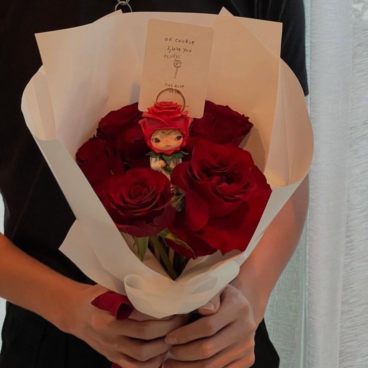 aboutsade's tweet photo. Special package for my dearest, Maudy (@jmiciyu)

Maaf, hadiah valentine-nya terlambat.
Love ya!

P.s : Listen to this playlist when you get bored at work yah. 

[https://t.co/NveekOfds1] https://t.co/WrTACCaIsp