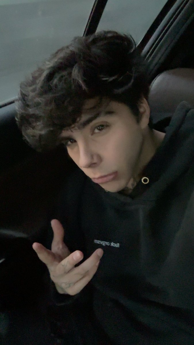 Luar Priv tweet media