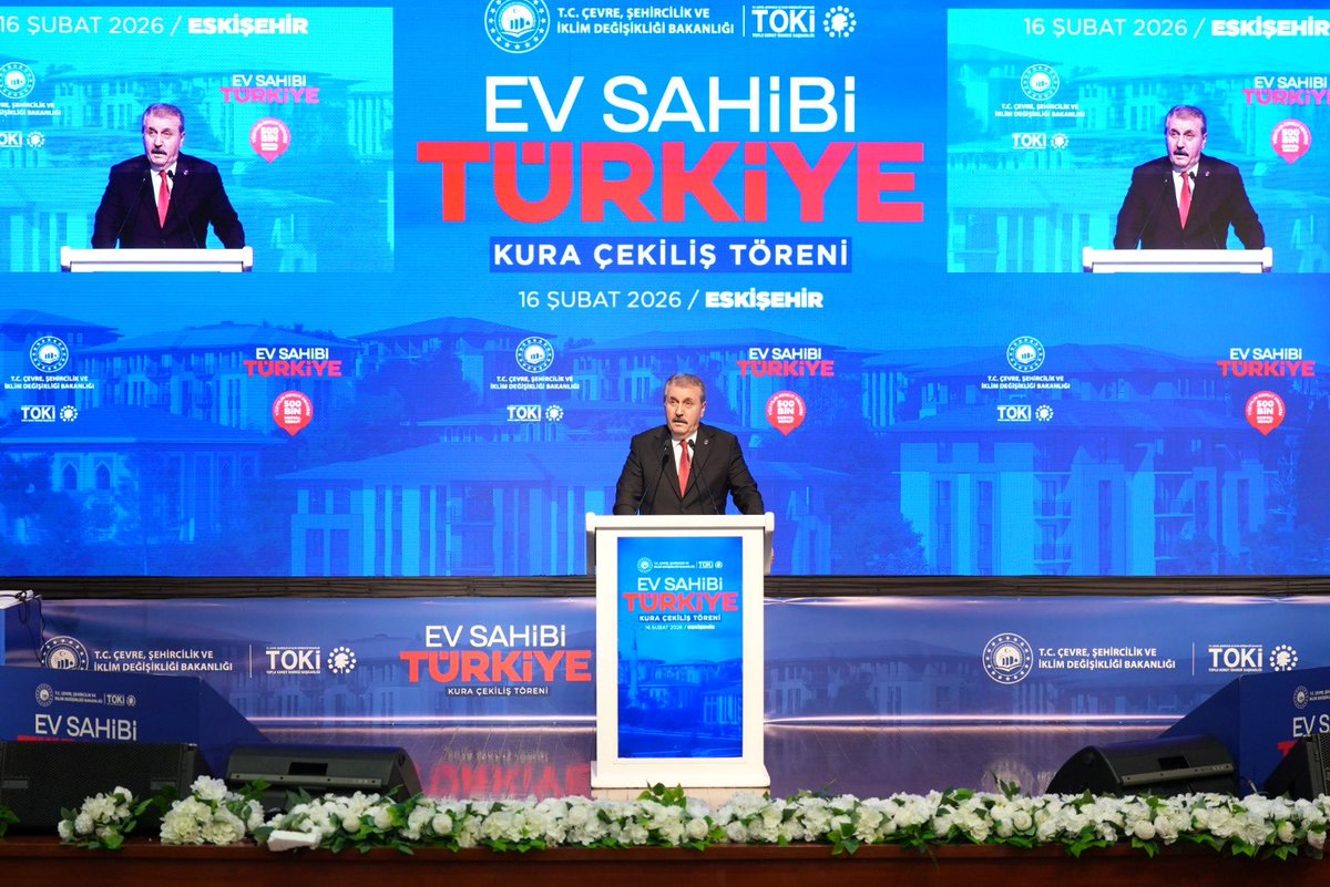 Mustafa_Destici's tweet photo. Çevre, Şehircilik ve İklim Değişikliği Bakanlığımıza bağlı TOKİ’nin 500 Bin Sosyal Konut Projesi kapsamında Eskişehir’de inşa edilecek 6.055 konutun kura çekilişine katıldık.

Hemşerilerimizin yeni yuvalarına kavuşma heyecanına ortak olduk.

Hak sahiplerine hayırlı, uğurlu olmasını temenni ediyorum.🇹🇷