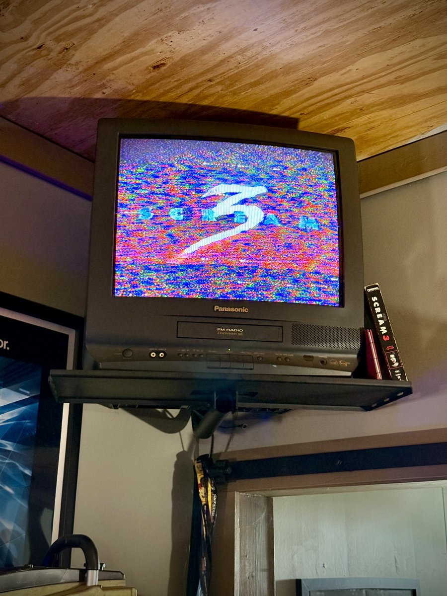 Slash ‘N Cast tweet media