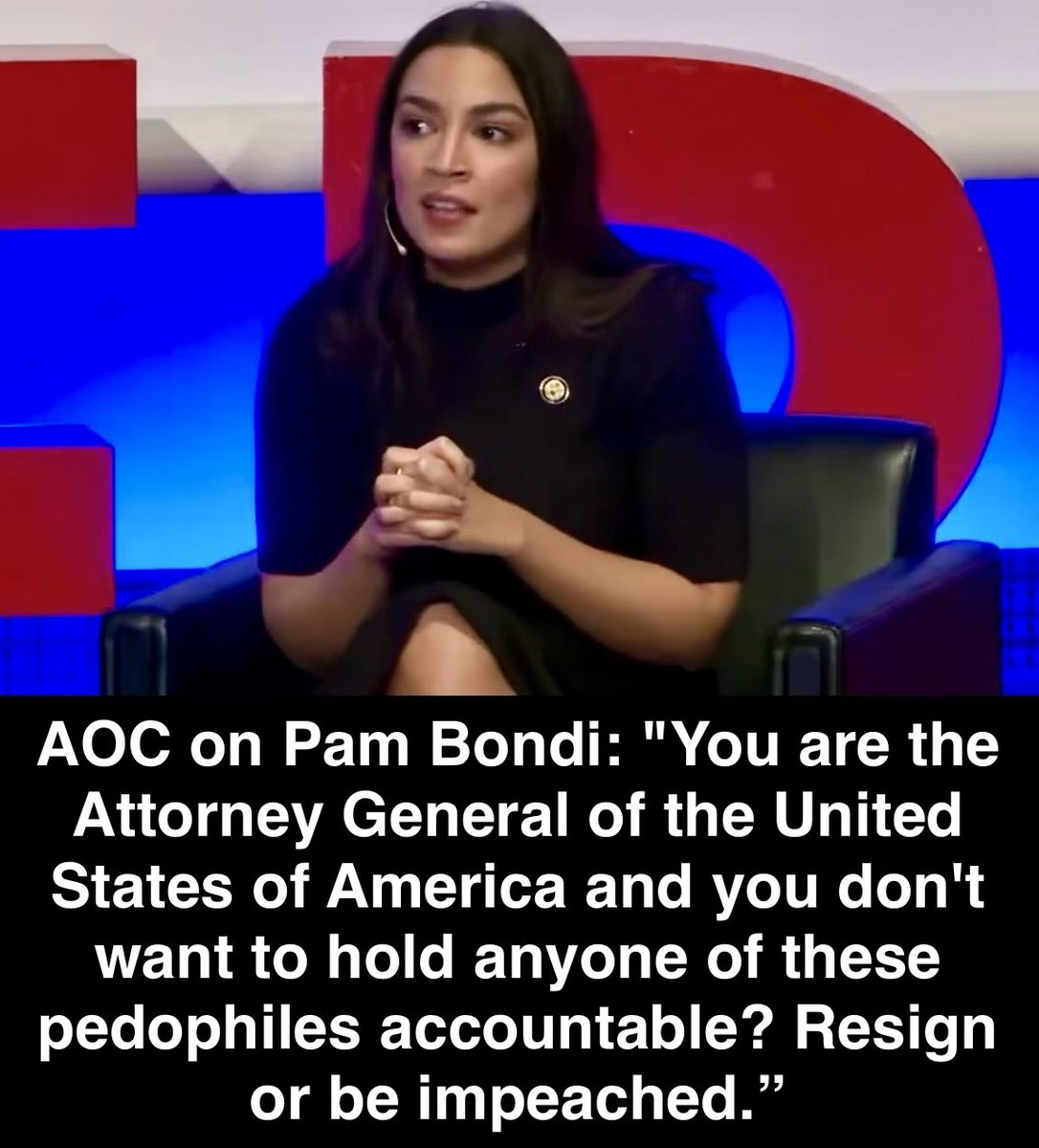 Raise your hand ✋ if you SUPPORT AOC