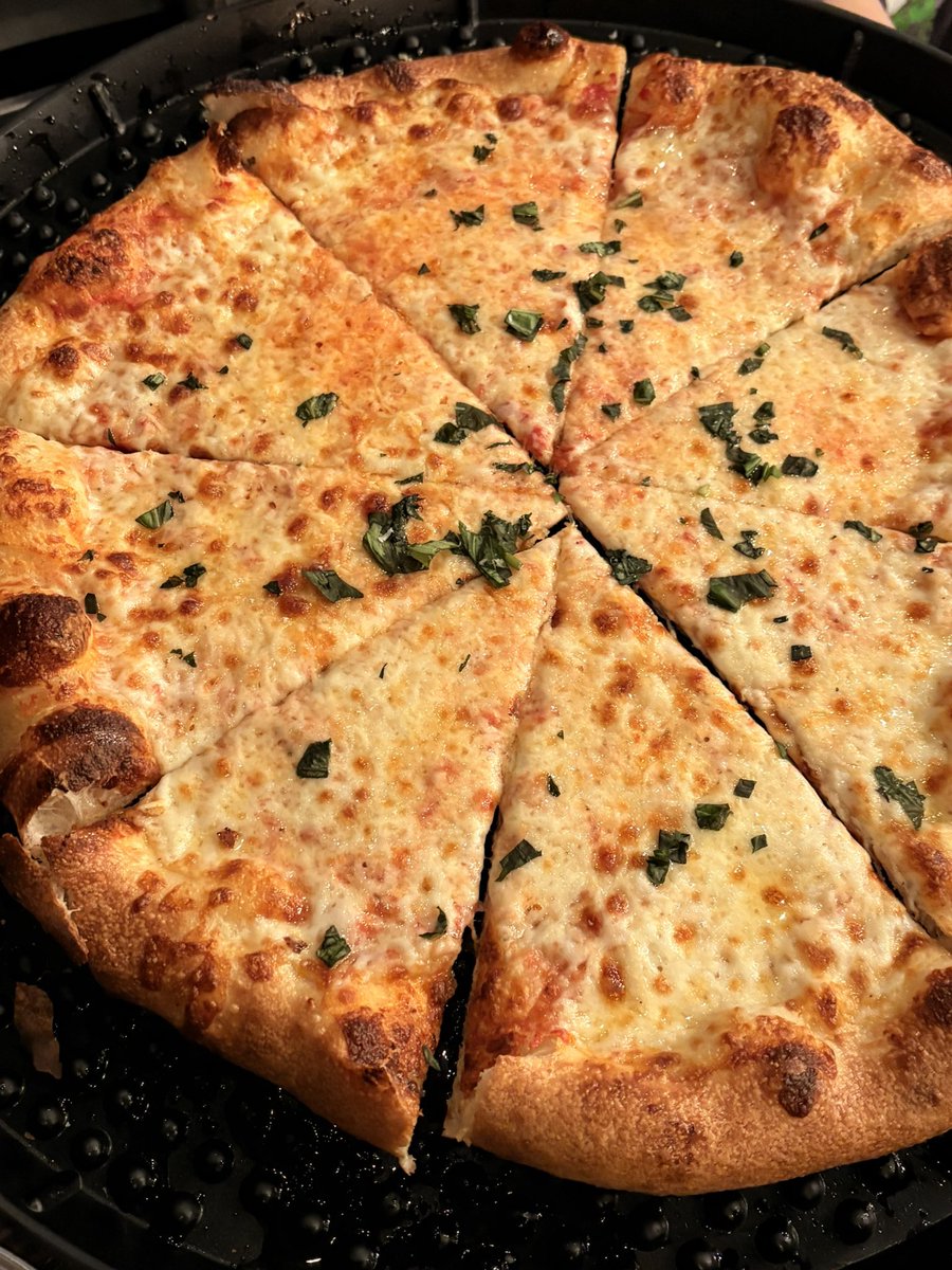 RUTH BUZZI tweet media