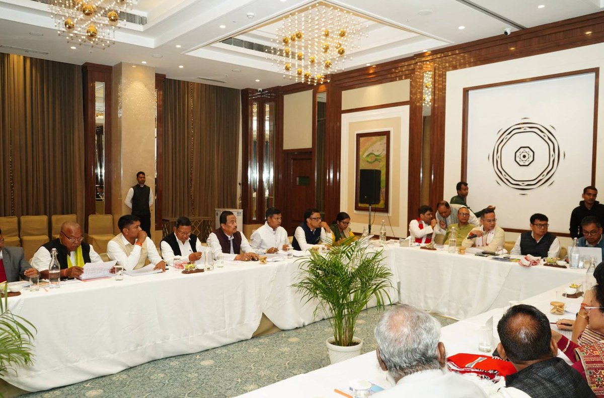 INCAssam's tweet image. A special Election Committee meeting was held in Guwahati in the presence of top leadership ahead of the upcoming विधानसभा elections. 

#AssamPolitics
#TimeForChange 
#GauravGogoiForAssam #AssamWithCongress