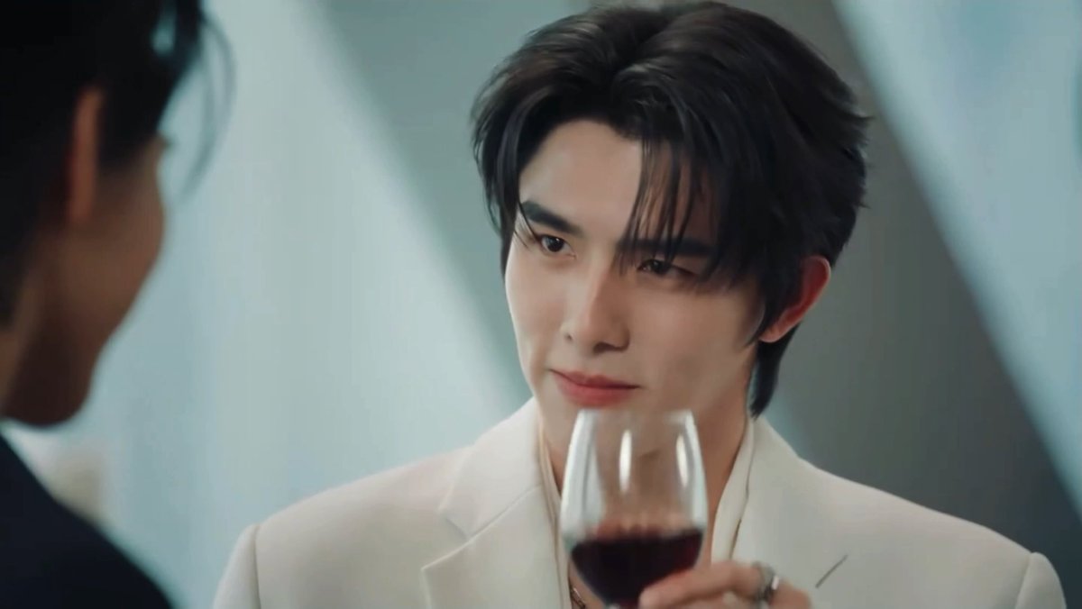 Khinhtet626613's tweet photo. #Day202
Even as just a guest in someone else’s series, Boom looks so powerful the moment he appears.
Pls give this man his own drama already. 😭
He shines the most when he’s acting, and u can tell He was born to act
May the gods fulfill all his dreams come true. ✨
#YesterdayEP3 https://t.co/DXu1Nax1RF
