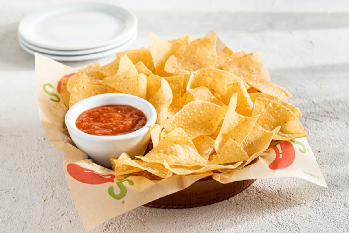 Pro tip: Turn Chili’s into an infinite money printer

- Sign up to the Chilis app for free chips and salsa with every visit

- Get the “3-for-me” deal to get a drink, soup/salad, and a smash burger with fries all for $11

- Feast on as much chips and salsa as you can consume, and