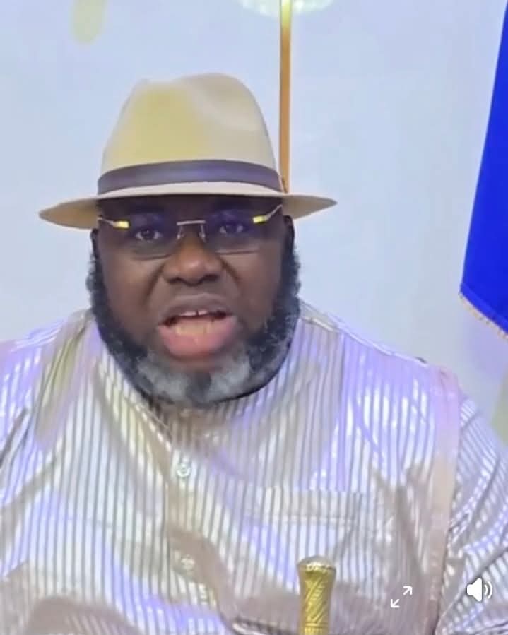 CitizenObs's tweet photo. The plan was to instigate a religious war so that Tinubu could perpetuate himself in power.

He took the job and was told to use the "Igbo vs Hausa" narrative for something done by Ijaw radicals in Rivers State.

The good people of Hausa have just realised that Asari intended to incite them against the innocent and peace-loving Igbos.