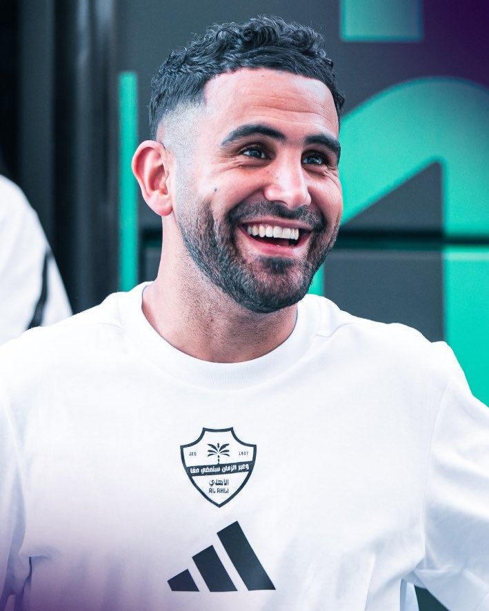 ᴛʜᴇ👑ɪꜱ ʜᴇʀᴇ