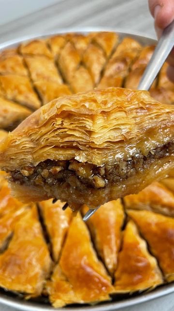 egyptianfoodi's tweet photo. مع دخول شهر رمضان نذكر بالحلويات التي أهدتها مصر للشرق الأوسط و العالم🇪🇬🇪🇬🇪🇬 https://t.co/w639iGJPY9