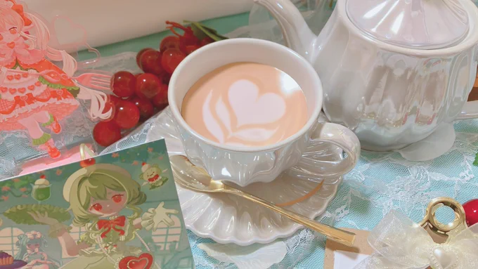 ラティちゃんがこぼしかけてこぼさなかった奇跡のカフェラテも作りました
